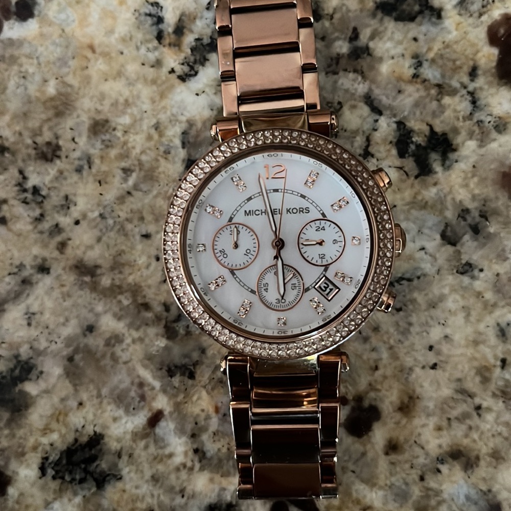 Michael Kors Watch - Picture 4 of 5